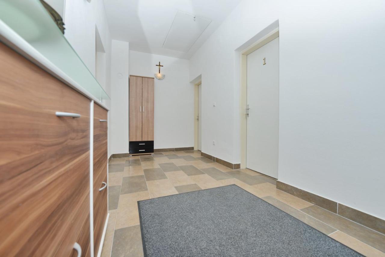 Apartmani L&R Bibinje Eksteriør bilde